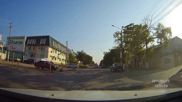 Симферополь, "убитая" ул. Глинки 25.05.2015 смотреть онлайн