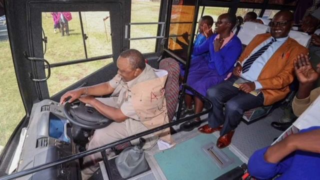 KENYANS REACT AS FORMER PRESIDENT UHURU KENYATTA FULFILL PROMISE IF GIVING SCHOOL BUS IN NAROK! смотреть онлайн