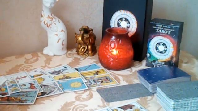 Расклад на картах Таро - Кого выбрать? Любовник или муж? смотреть онлайн