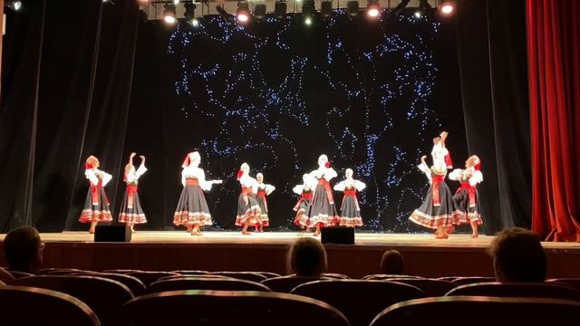 Белгородские пересеки. Ансамбль Веснушки смотреть онлайн