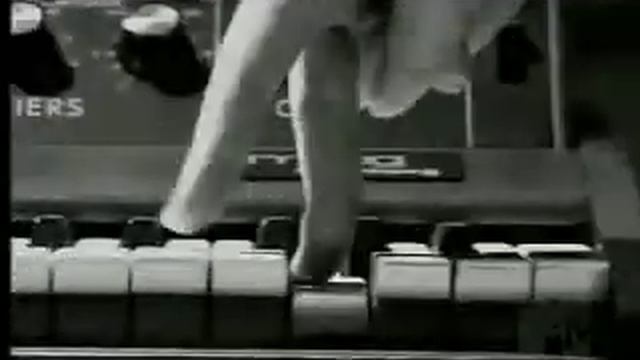 The beautiful original. Cornelius-Tone Twilight Zone смотреть онлайн