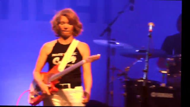 ICE QUEEN BEE BLUES - Sue Foley