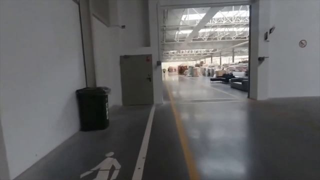 КАК РАБОТАЮТ НАШИ В ЕВРОПЕ? СКРЫТАЯ КАМЕРА НА ФАБРИКЕ смотреть онлайн