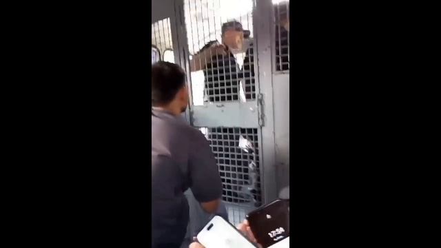 В0сьмuклассники из Казахстана удивили всех поступком на кладбище!!! Это надо видеть смотреть онлайн