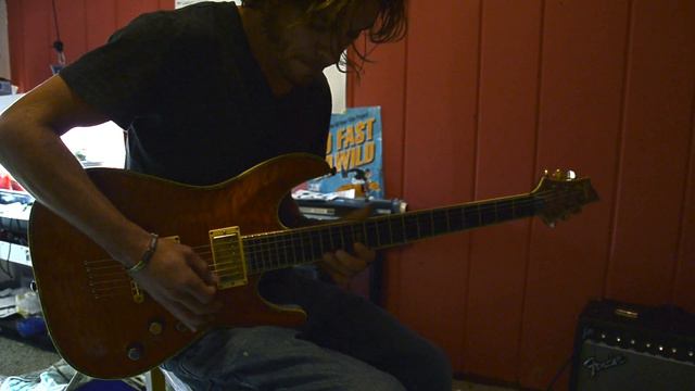Guitar Loop Jam - Listen to your Heart (Roxette) смотреть онлайн
