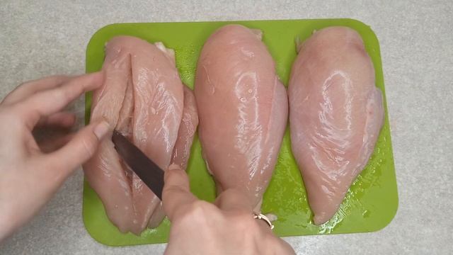 КУРИЦУ НЕ жарю и НЕ варю, а наполняю начинкой. КУРИНЫЕ КАРМАШКИ с овощами и сыром. смотреть онлайн