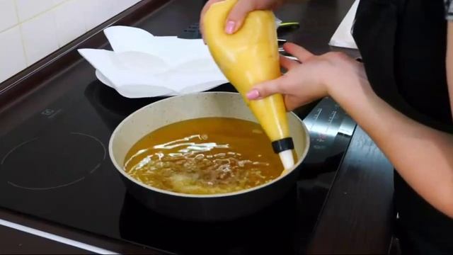 Чуррос испанский десерт во фритюре