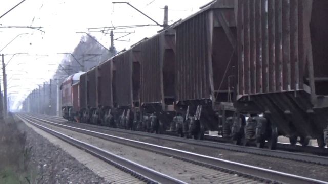 Тепловоз 2М62UM-0094, с грузовым составом следует по перегону Огре-Саласпилс(08.04.2022) смотреть онлайн