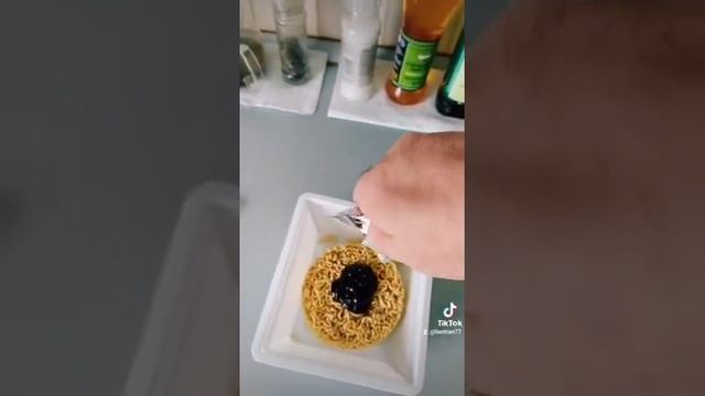 ВЬЕТНАМСКАЯ ЛАПША или ВЬЕТНАМСКИЙ ДОШИРАК