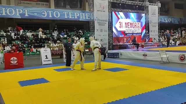 Новосибирск 2023 бой 2 Андрей Семахин