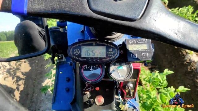 Окучивание картофеля мотоблокам / окучникам / трёхколёсный мотоблок МТЗ. смотреть онлайн