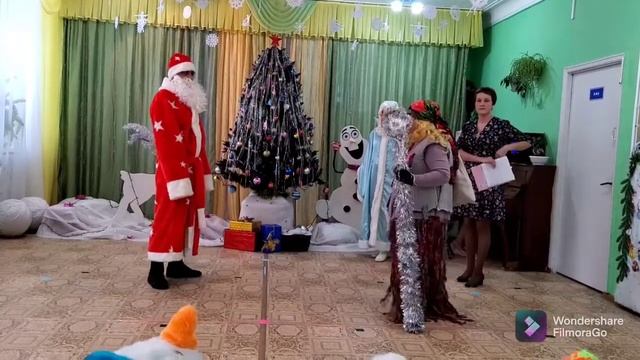 Новогодний утренник в младшей группе. Детский сад "Улыбка" смотреть онлайн