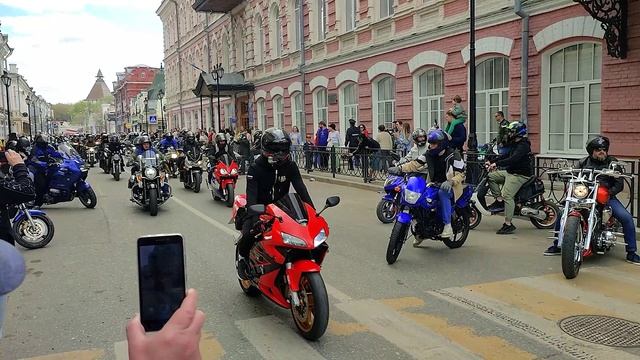 Мотоколонна на Открытие мотосезона в Астрахани 2023 смотреть онлайн