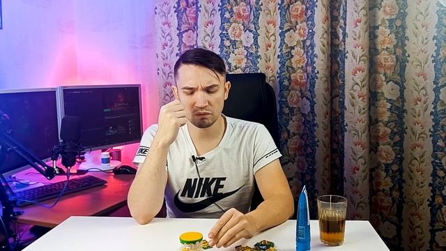 Очень (САМЫЕ) Кислые Конфеты - Toxic Waste Обзор + Ooze Tube - Жидкая Карамель в Тюбике смотреть онлайн
