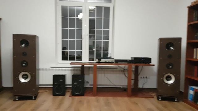 "HI-END" АС своими руками по мотивам DYNAUDIO CONSEQUENCE стоимостью 62000 $ ...ПРОГРЕВ ДИНАМИКОВ. смотреть онлайн
