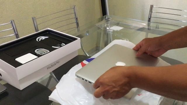 Macbook Pro Retina 13 Mancha na Tela (Shopping China PY) смотреть онлайн