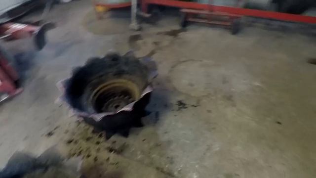 Puķu pods no riepas. Изделия из покрышек. смотреть онлайн