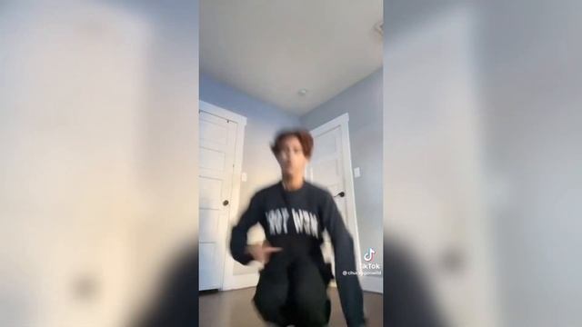 Getting Sturdy Tiktok Dance Trend (Just Dance - Lady Gaga)