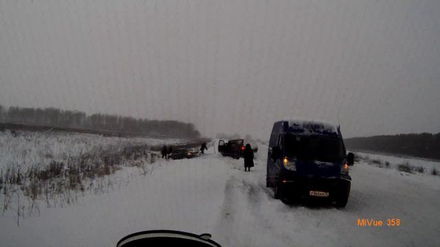 Улетевший с дороги 5.12.15. Тоболтуры. смотреть онлайн
