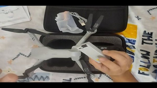 VICKY 4DRC F10 DRONE - CHEAPEST BEGINNERS DRONE!