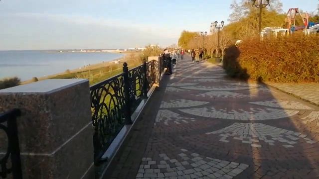 ЕЙСК. СЕЗОН ЗАКОНЧИЛСЯ. ЗОЛОТАЯ ОСЕНЬ!!! смотреть онлайн