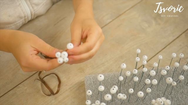 An easy way to make a SNOWBERRY / Простой способ сделать СНЕЖНОЯГОДНИК / DIY TSVORIC смотреть онлайн