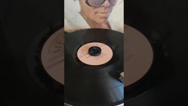 #винил #мелодия #Глория Гейнор #рабочая пчела #не могу сказать прощай 1975 год смотреть онлайн