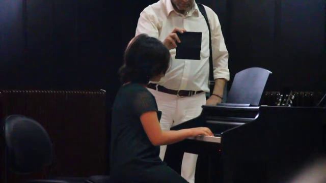 Elif Piyano Çalıyor смотреть онлайн