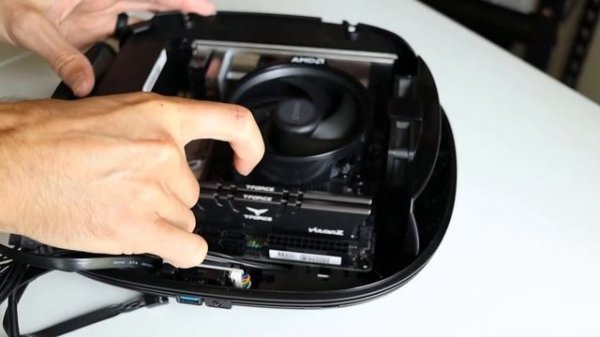 ITX Build // InWin B1 Case Review