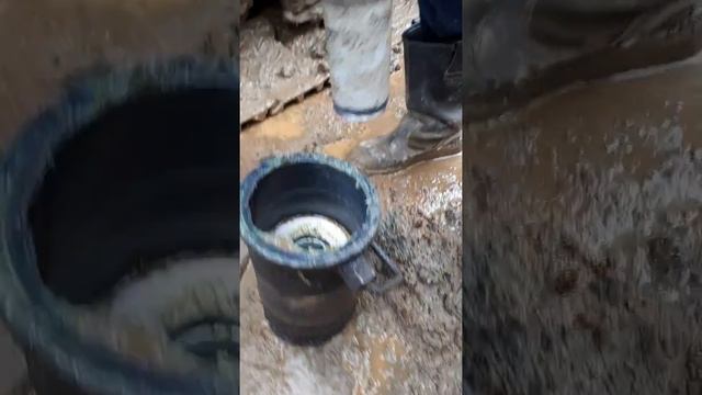 Как быстро и без проблем набрать солидол в шпритц) смотреть онлайн
