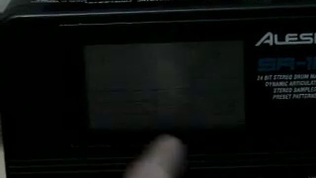 Alesis SR-16 Drum Machine DEMO смотреть онлайн