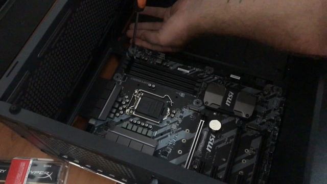 Pc Build I7 8700K,MSI z370 Tomahawk ,gigabyte 1060 6gb смотреть онлайн
