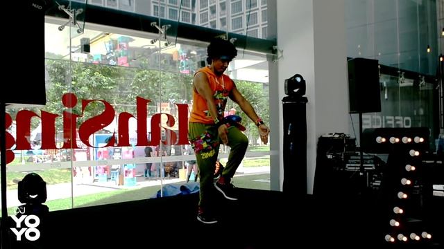 Zumba® Fitness Warm Up 2017 The Best Party Ever (Dj Yoyo Sanchez) смотреть онлайн