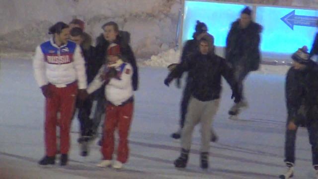 VLOG: Волосожар/Траньков. Открытие катка в Сокольниках. смотреть онлайн