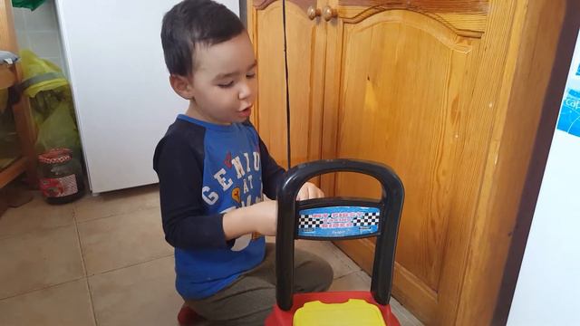 Трехлетний малыш поет Лепса. Самый ЛУЧШИЙ день!!! смотреть онлайн