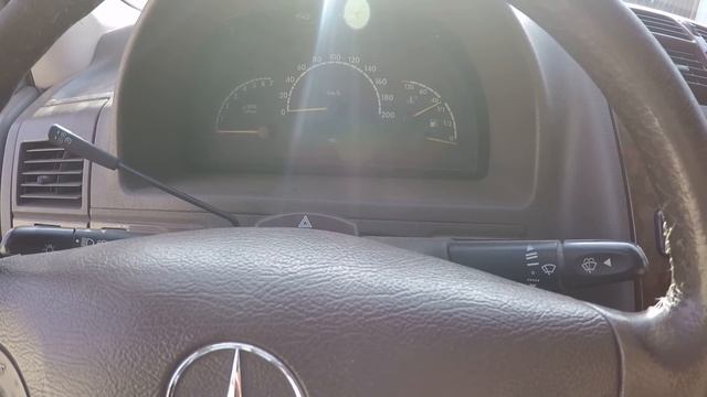 Mercedes Vito w638 почему разряжается аккумулятор!? смотреть онлайн