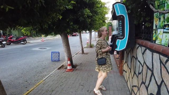 Прогулка пол улицам Аланьи, покупка полета на Параглайдинге и Разводилы на Турецком базаре. смотреть онлайн