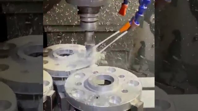 Колёсные проставки ZUZ |Залипательный процесс изготовления проставок | Завод проставок ZUZ отзывы смотреть онлайн