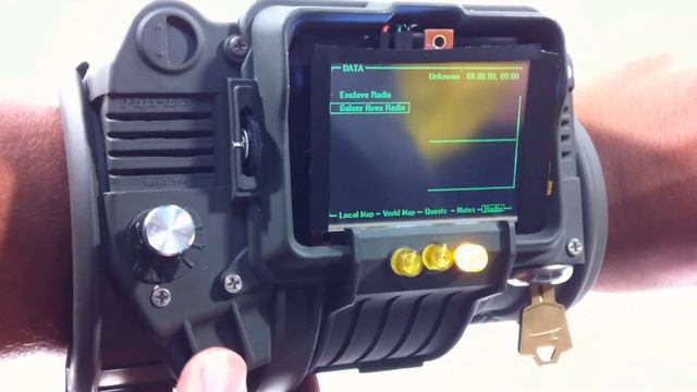 Pip Boy 3000 Working Interactive Demo смотреть онлайн