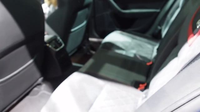 Skoda Octavia Combi RS смотреть онлайн