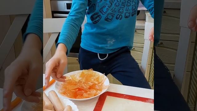 как приготовить сосиски в слоёном тесте. смотреть онлайн