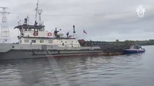 В Марий Эл на Волге столкнулись моторная лодка и теплоход-толкач смотреть онлайн