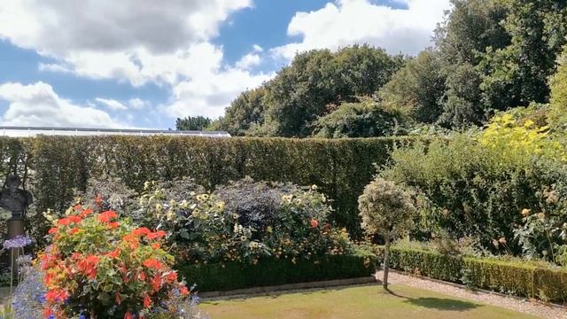 English Cottage Garden Tour At East Ruston Old Vicarage Gardens