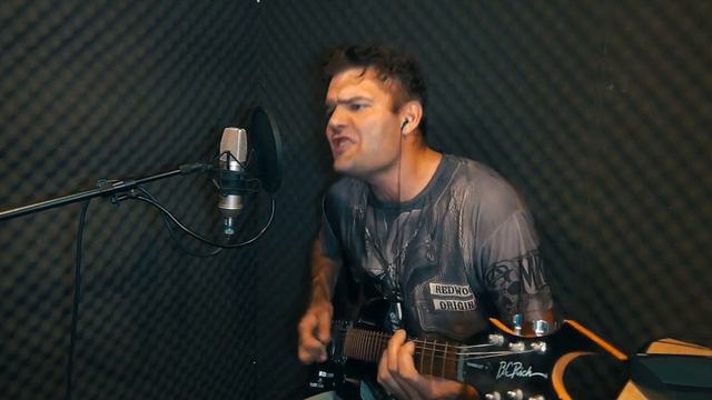 Джони Стасс-Спасибо Вова (cover Роковой год) смотреть онлайн