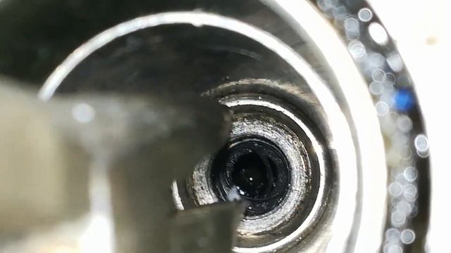 Мерс Vito сломалась свеча зажигания высверливаем с сохранением родной резьбы смотреть онлайн