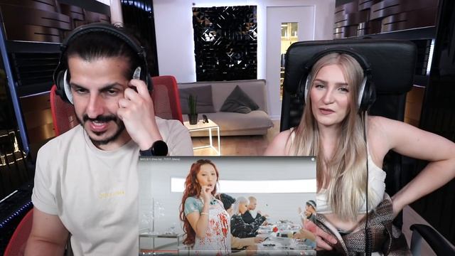 Producer REACTS to HWA SA (화사) - 마리아 (Maria) смотреть онлайн