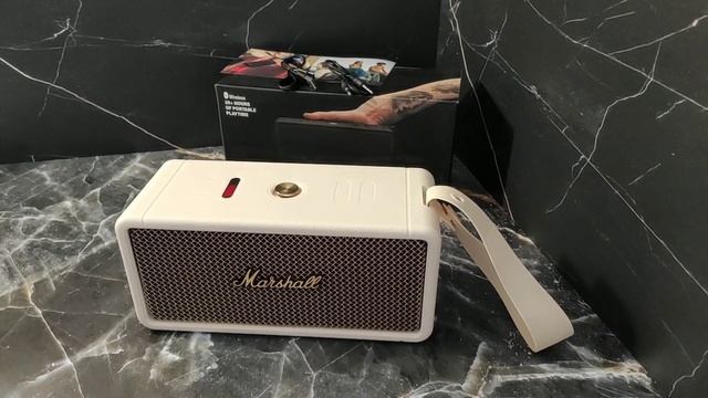 Беспроводная колонка Marshall Middleton смотреть онлайн