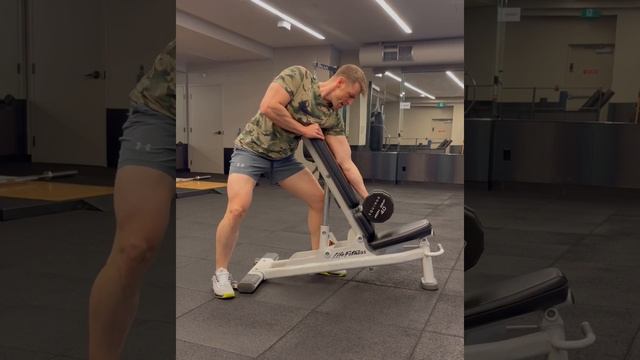 Deadstop Single-Arm DB Biceps Curl смотреть онлайн