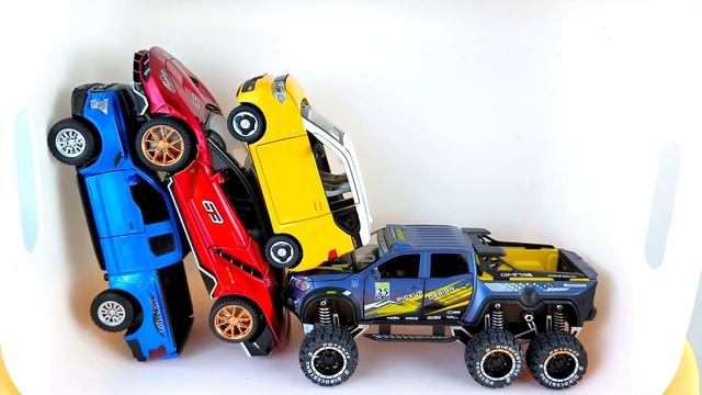 Box Full of Cars Supra mk5, Bmw, Suzuki Jimny, Kia, Mclaren, Range Rover, Toyota #17 смотреть онлайн