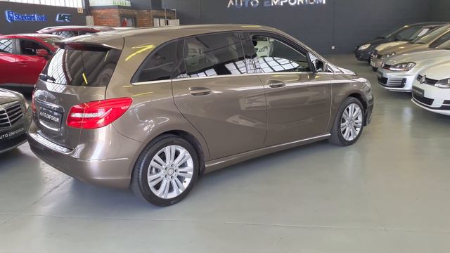 2014 Mercedes-Benz B 180 BlueEFFICIENCY 7G-DCT смотреть онлайн